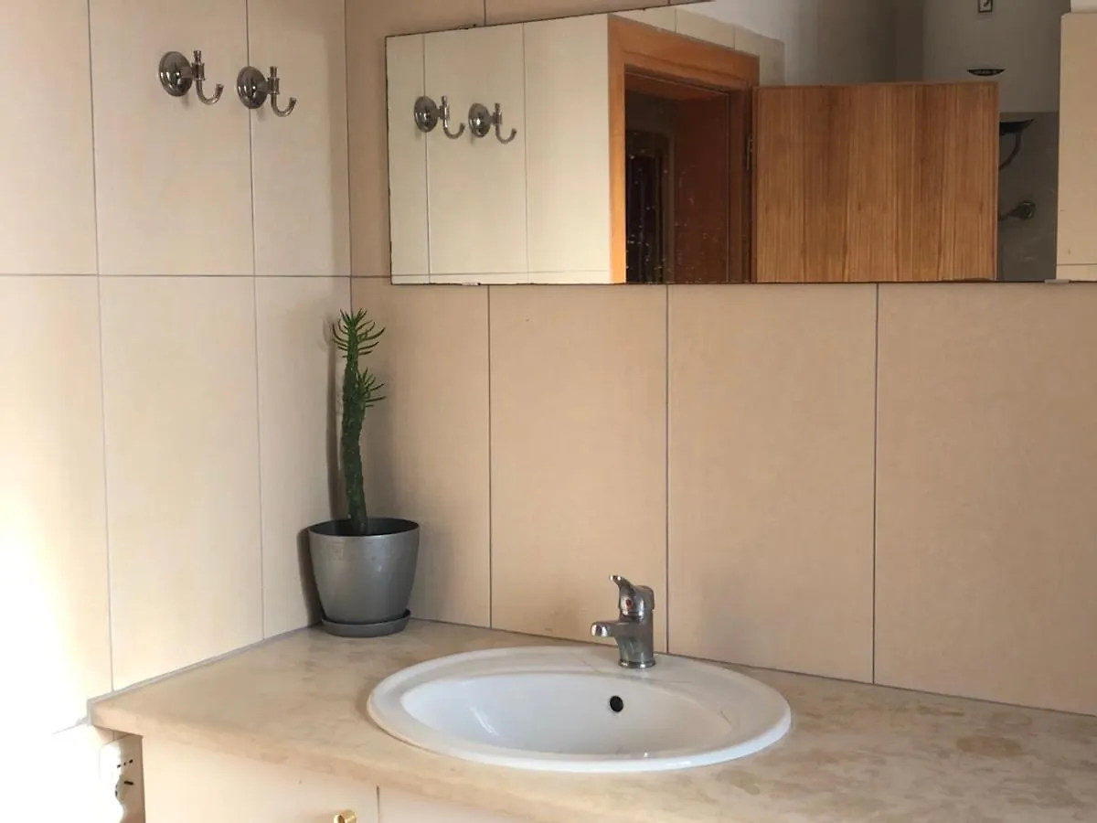 City Center Apartment In Himara